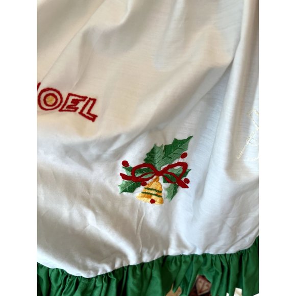 Vintage Small Embroidered Full Circle Cotton Christmas Skirt - Picture 6 of 11